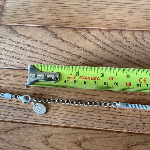 MarlaWynne MultiRing Pendant Necklace Silvertone - Picture 5 of 5